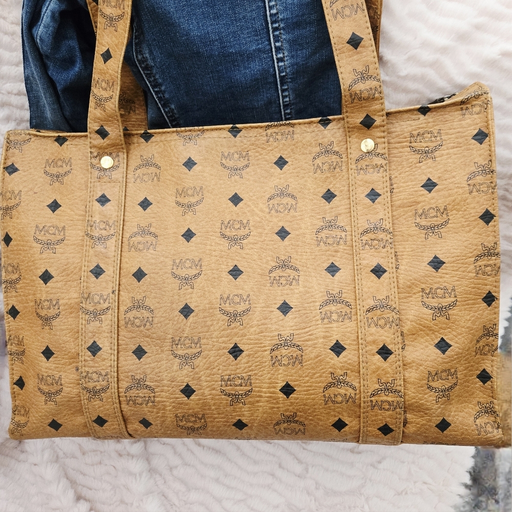 Authentic MCM Viestos XL Vintage Tote Shoulder Laptop Weekender Duffle Travel - Picture 10 of 15